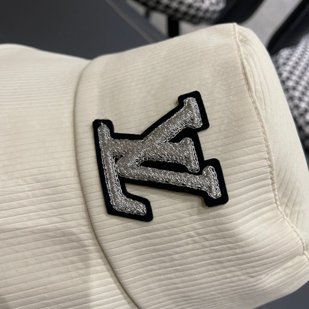 Louis Vuitton Caps